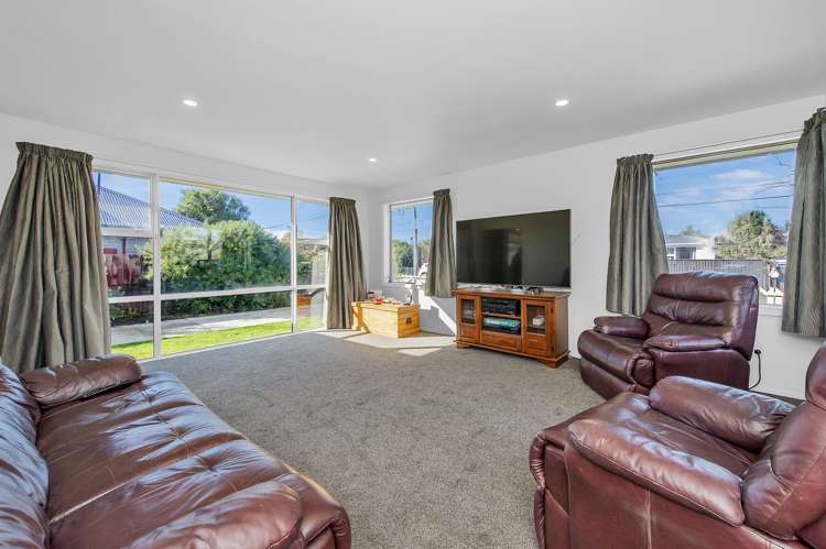 15 Frensham Crescent Woolston_12