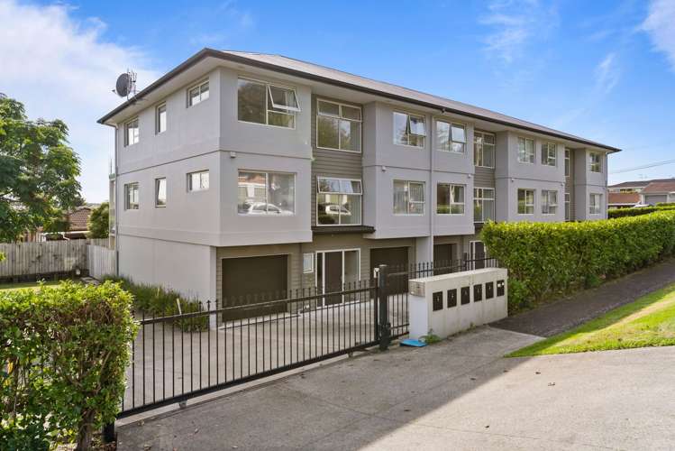 2/23 Wellington Street_0