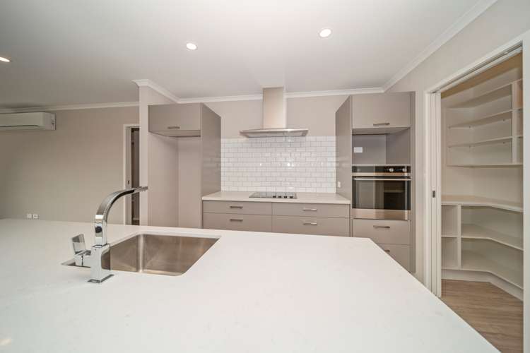 5 Oakmont Crescent Waiwhakaiho_3