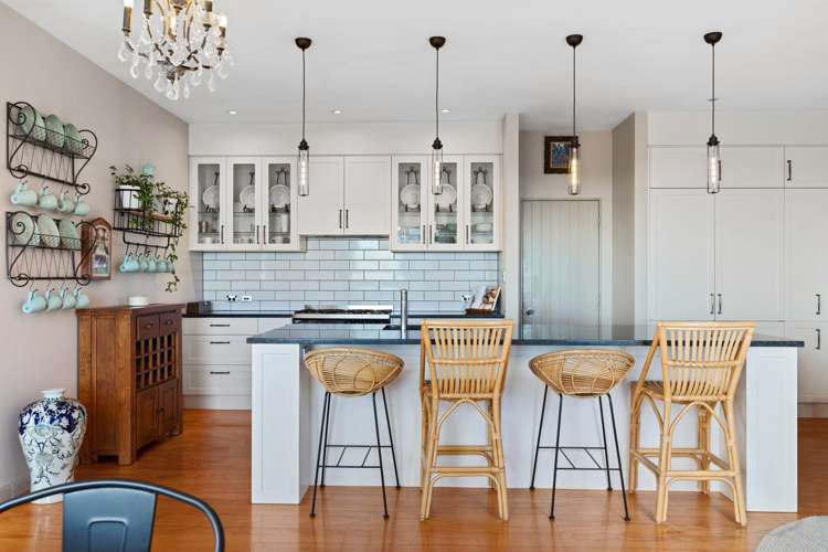 31 Aurora Avenue Welcome Bay_2