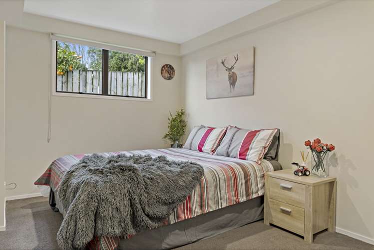 11 Rochas Place Clover Park_24