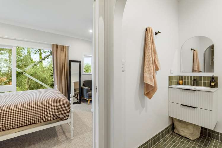 33 Island Bay Road Beach Haven_19