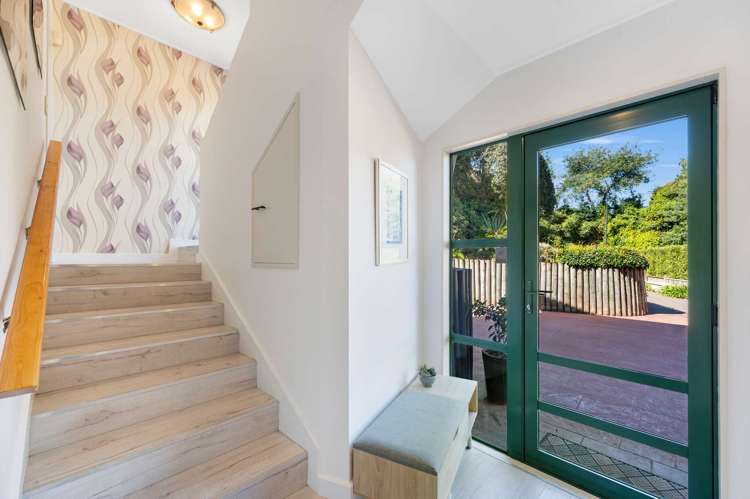 3B Laing Cove Havelock North_12