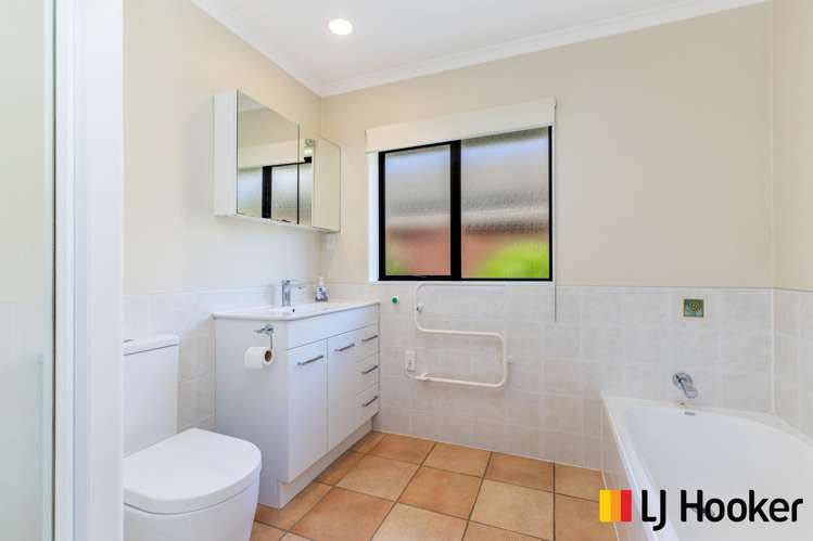 4 Croftview Road Wattle Downs_14