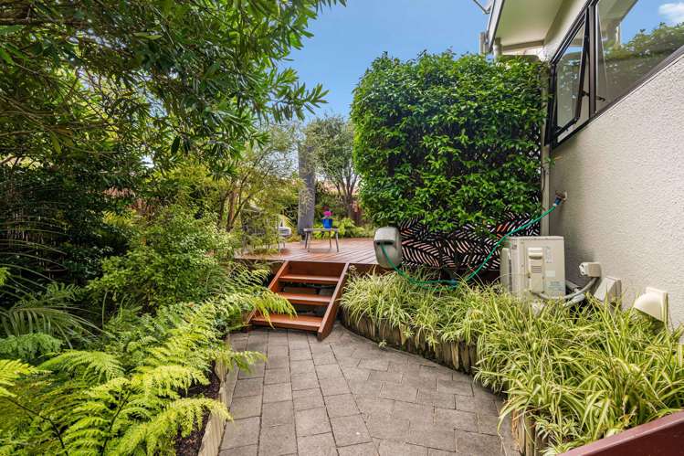 3/3 Marie Avenue Red Beach_33