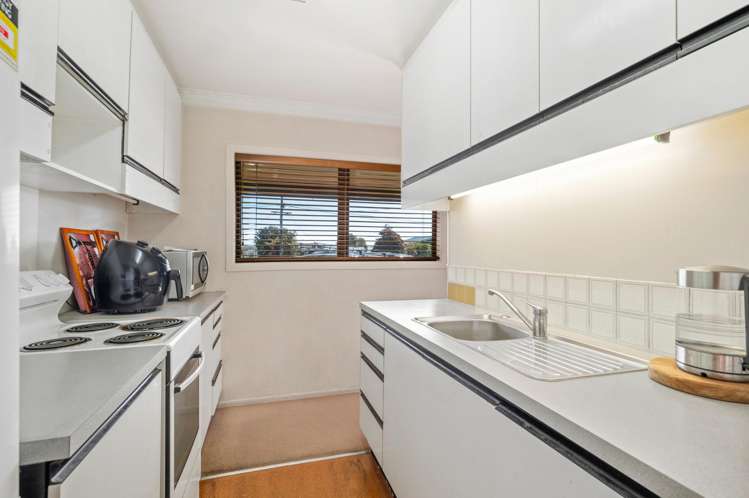 17 Porikapa Road Owhata_6