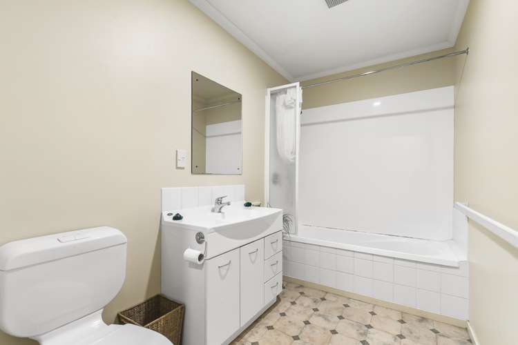 2c Hastie Avenue Mangere Bridge_13