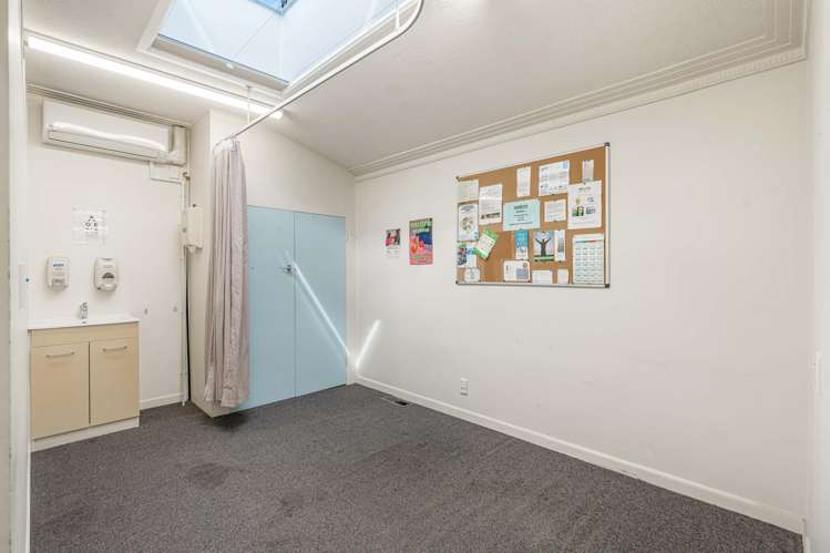 8 Archibald Road Kelston_14