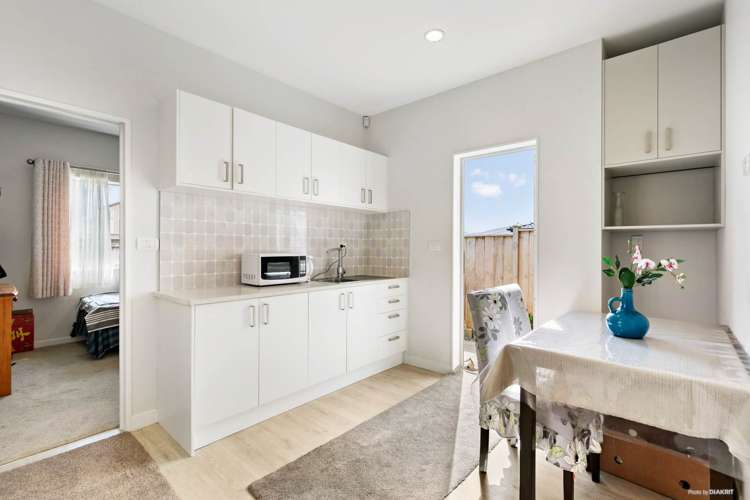 7 Carrickdawson Drive Flat Bush_3