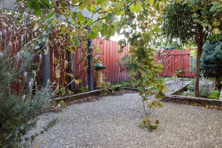 5/5 Court Road Tawa_22