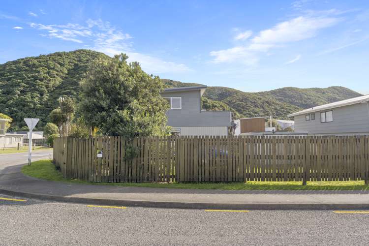 58 Beach Road Waikawa_23