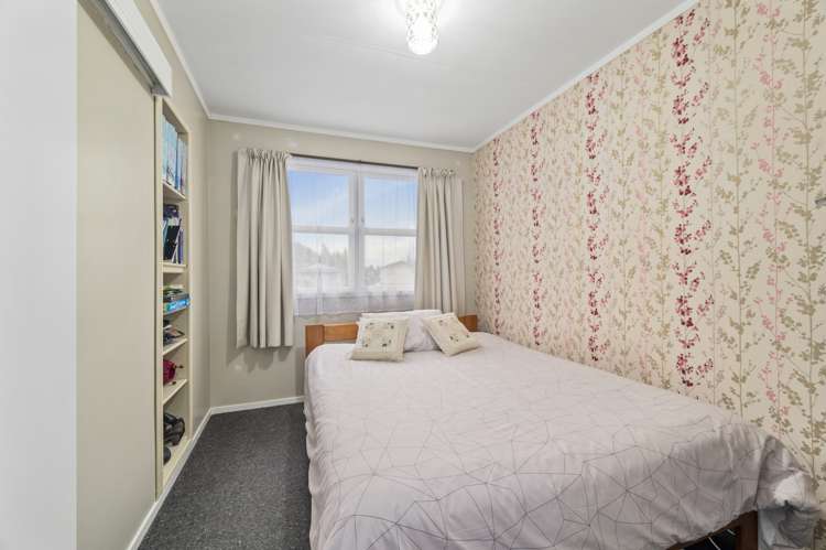 5 Adam Place Mangakakahi_7