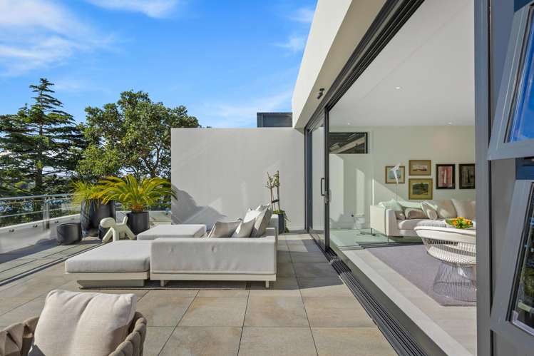 13/258 Hurstmere Road Takapuna_10