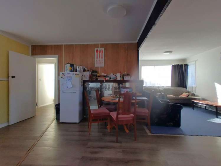 63 Driver Crescent Cannons Creek_11