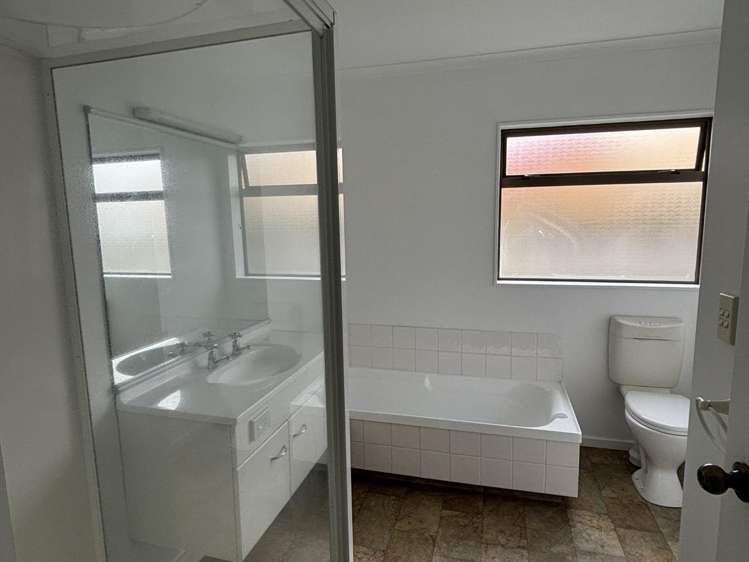 5 Blythfield Place Taradale_3