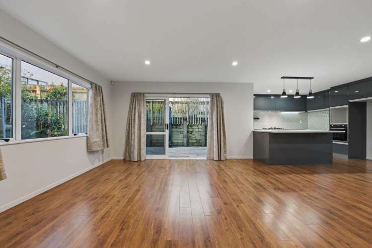 64 Kirikiri Drive Papakura_7