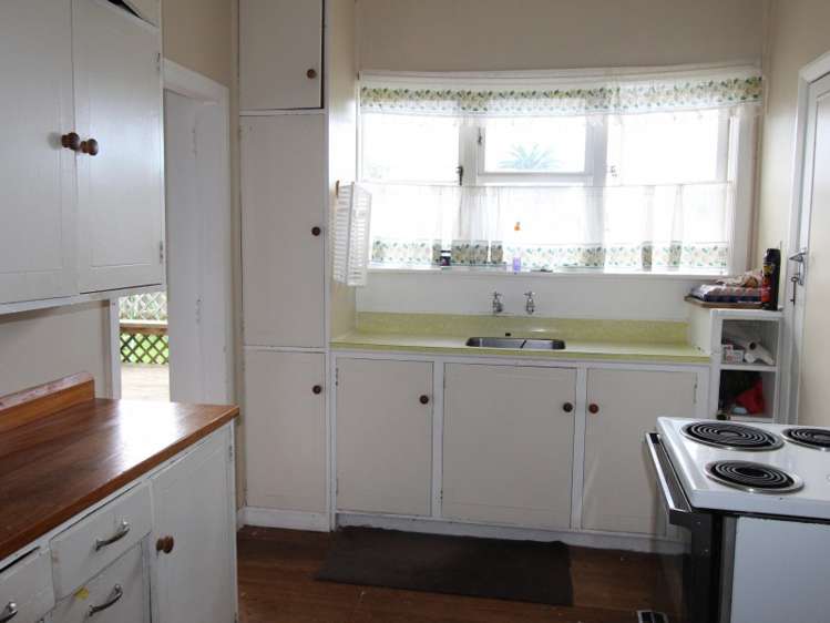 18 Huia Street Pahiatua_2