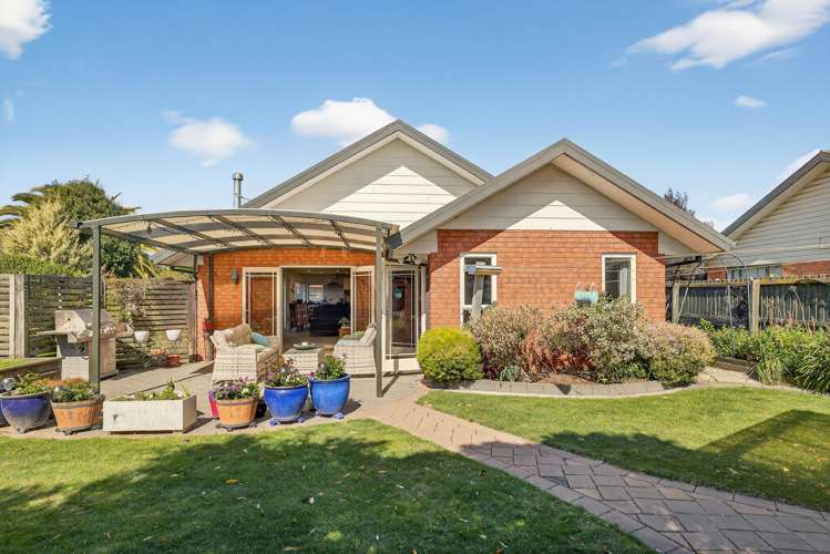 4 Windward Lane Bromley_36