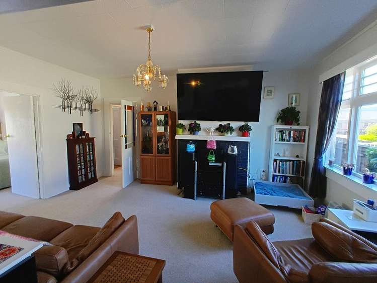 44 Adderley Street_1