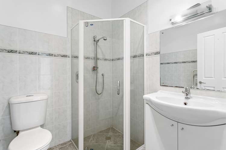 72 Moana Avenue One Tree Hill_15