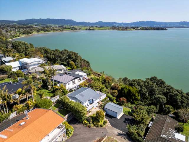 Kiwiana Beach Vibes on the Paradise Peninsula