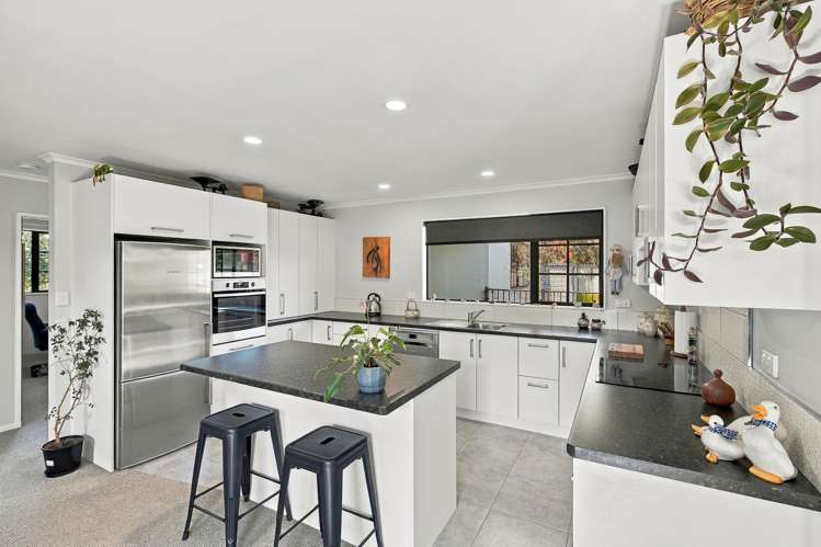 70 Montgomery Road Westmere_14