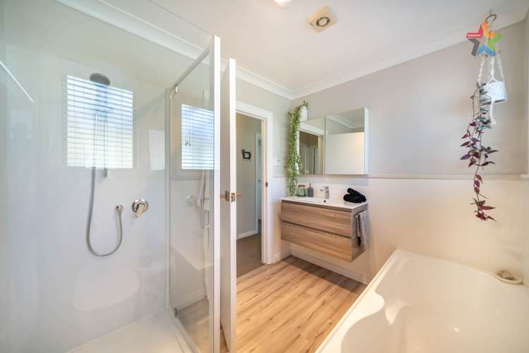 7 Prouse Crescent Naenae_17