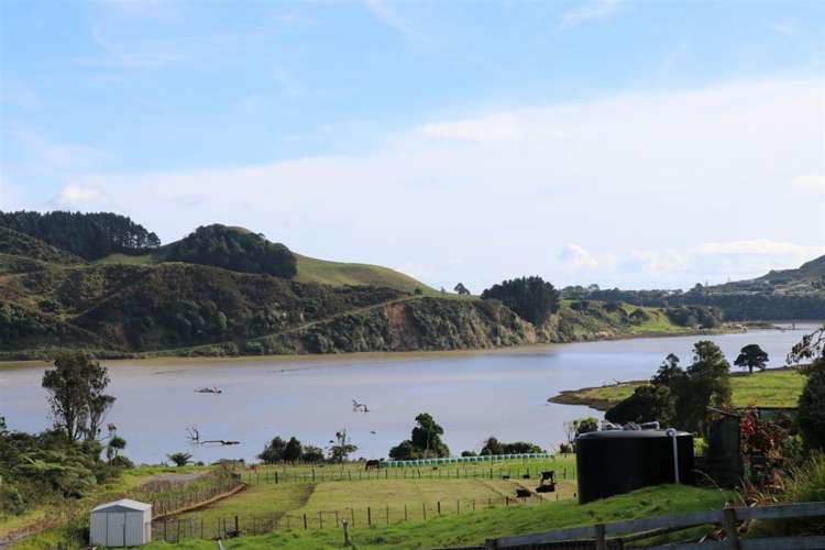241 Te Mahoe Road Mokau_40
