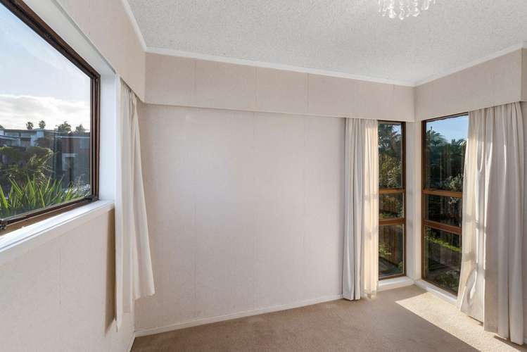 1/4 Marama Street Castor Bay_9