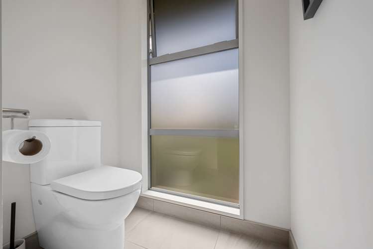 5 Avignon Place Fairhall_36