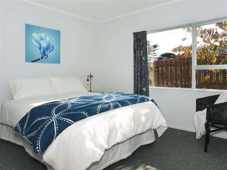 2 Pascoe Avenue Paremata_17