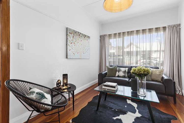 21 Newtown Avenue Newtown_8