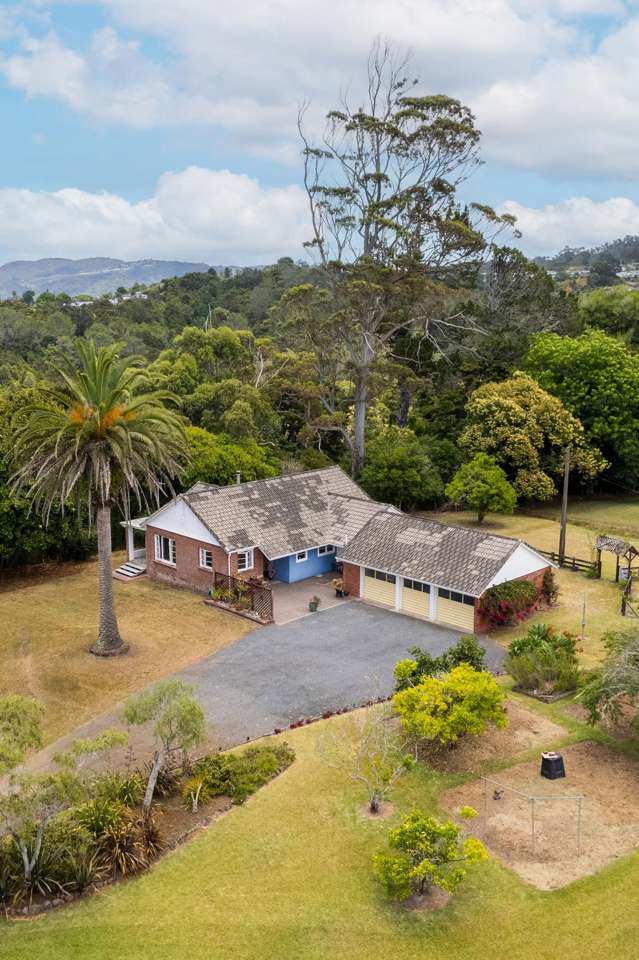 3 Mackesy Road Parahaki_1