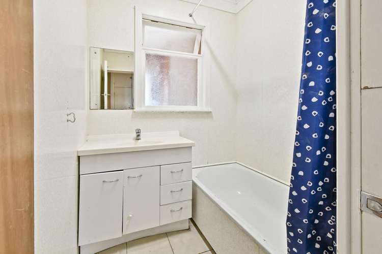 222 Great South Road Huntly_22