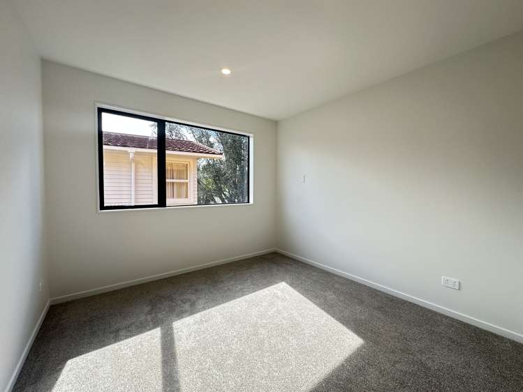 44B Juniper Road Sunnynook_10