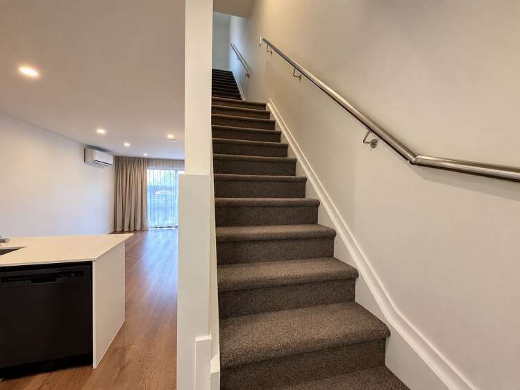 48 Selo Street Glen Eden_12