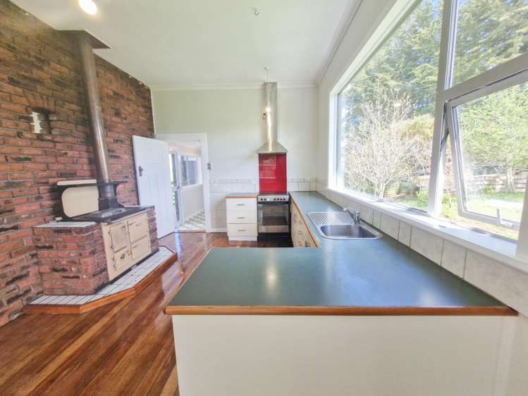 109 Sinclair Avenue Nightcaps_4