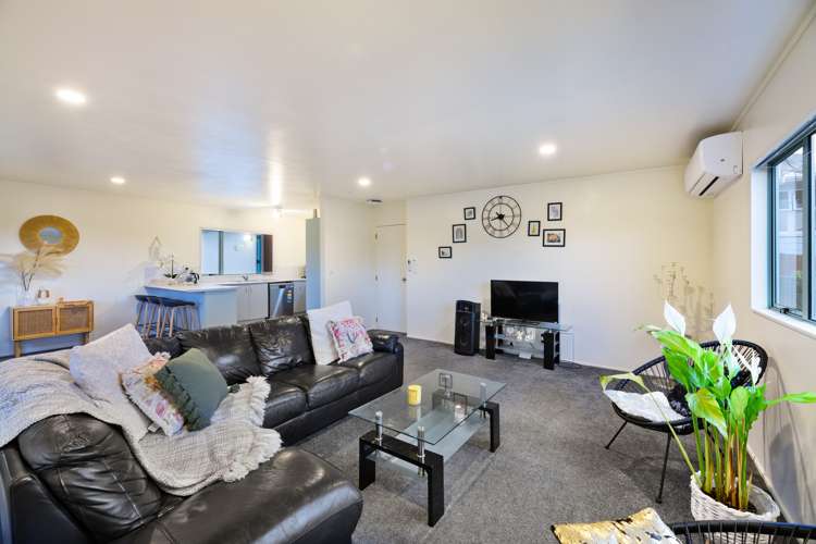 2/8 Adriatic Avenue Henderson_14