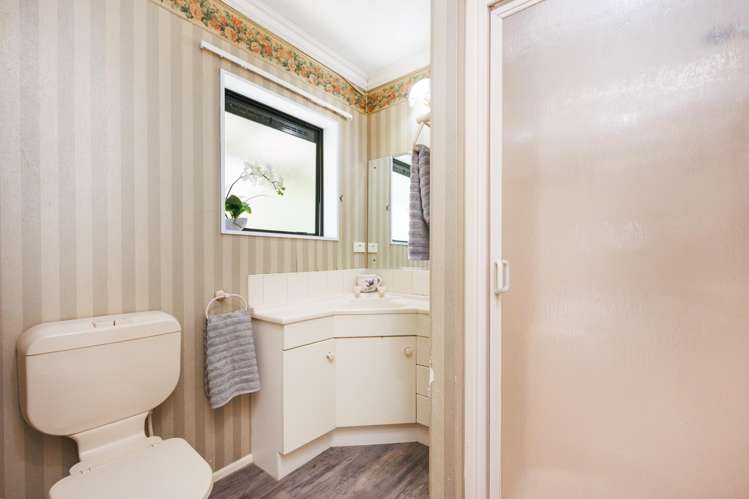 846 Colyton Road Bunnythorpe_15