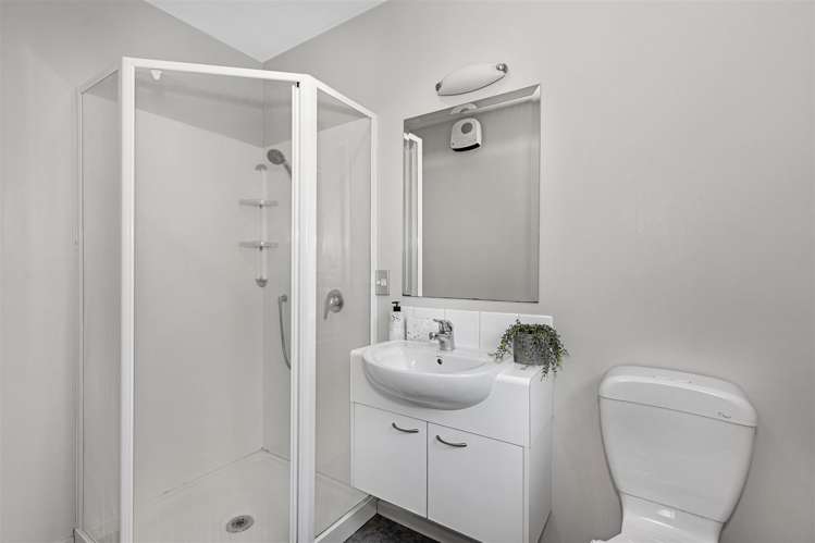 7a Hurricane Way Wigram_9