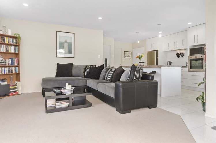 17 Brennan Avenue Te Atatu Peninsula_14