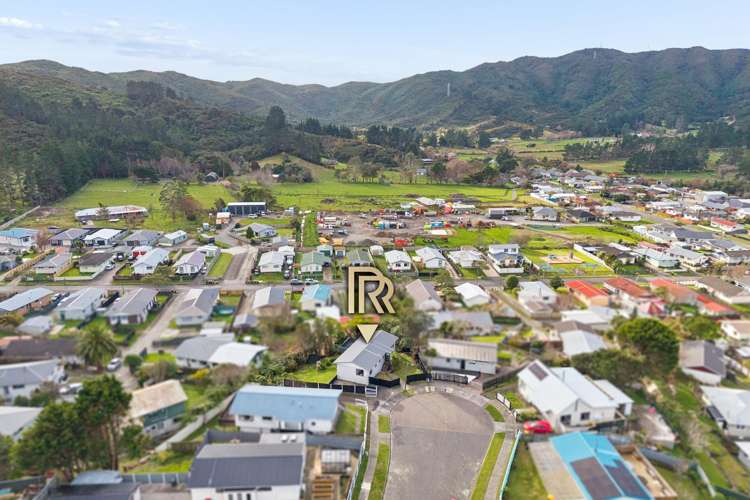 31 Newburn Grove Wainuiomata_24