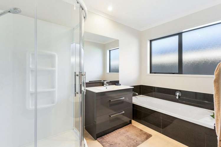 9 Hiria Crescent Papamoa Beach_2