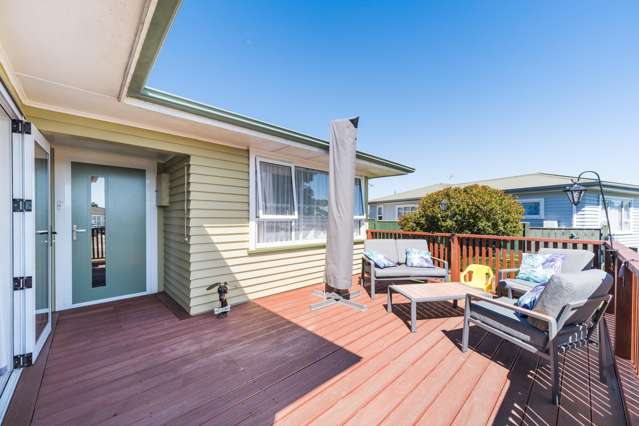 18 Belvedere Crescent Takaro_1