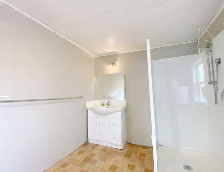 1685 Great North Road Avondale_8