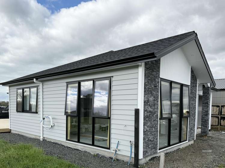 106 Waiwai Drive Milldale_2