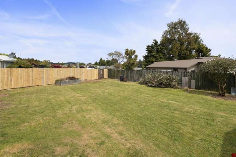 104 Hinemoa Avenue Taupo_18