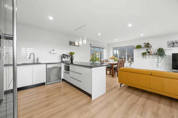 2/61 Albrecht Avenue Hillsborough_6