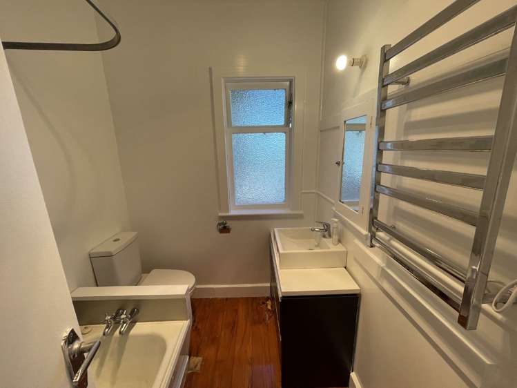 79 Ngataringa Road Devonport_10