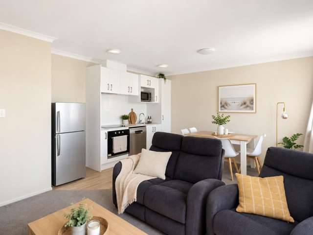 10/19 Collins Avenue 11538_1